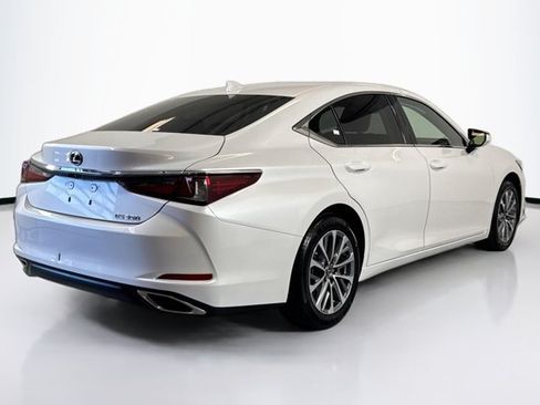 Used 2023 Lexus ES 350 w/ Accessory Package (Z2) FWD image 5