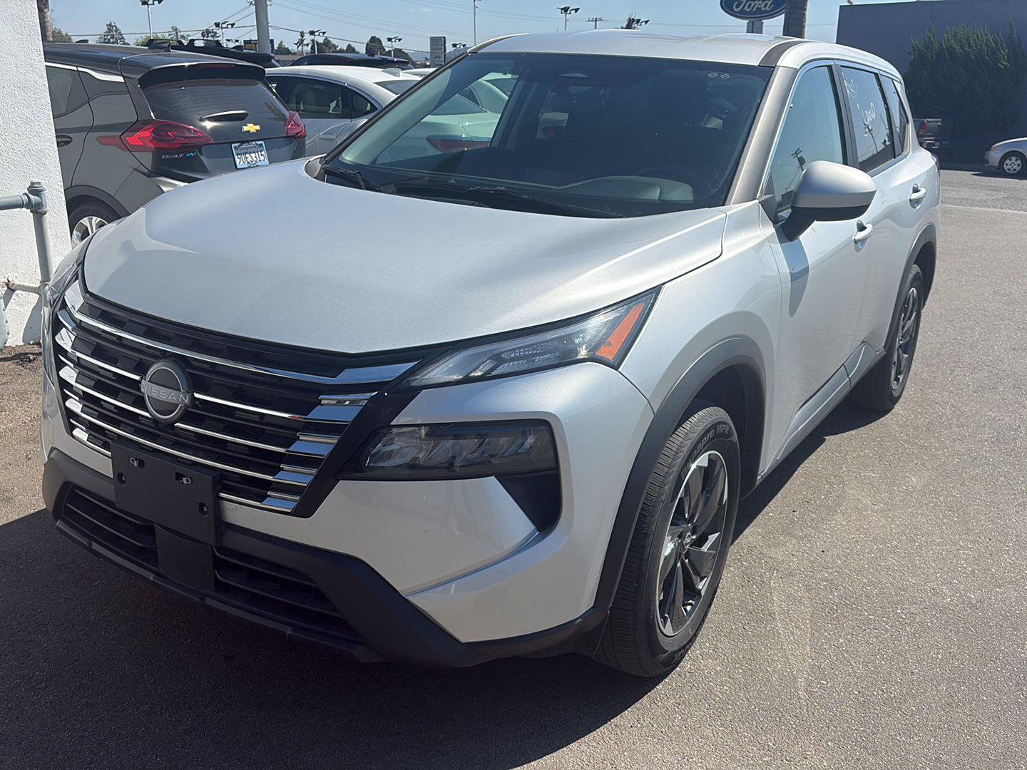Used 2025 Nissan Rogue SV AWD/4WD image 1