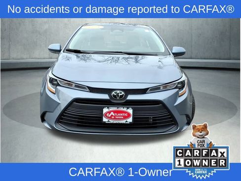 Used 2025 Toyota Corolla LE image 2