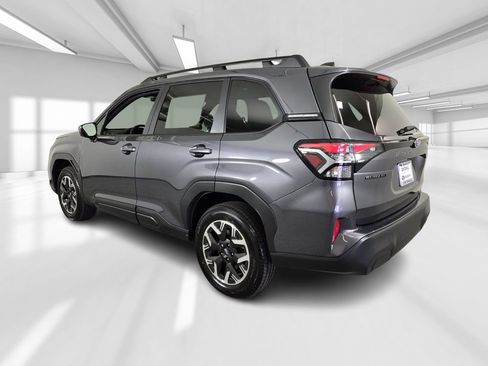 New 2026 Subaru Forester Premium AWD/4WD image 4