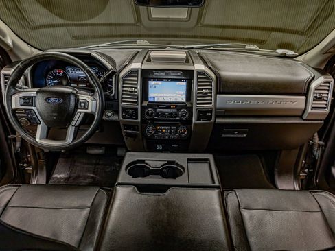 Used 2017 Ford F250 Lariat w/ Lariat Ultimate Package image 19