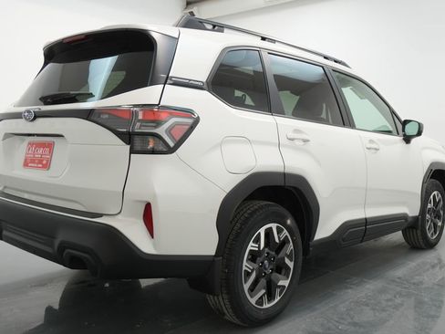 Used 2026 Subaru Forester Premium image 8