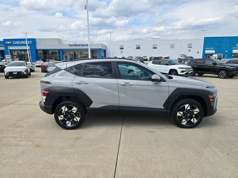 Used 2025 Hyundai Kona SEL AWD/4WD image 15