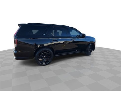 Used 2022 Cadillac Escalade Sport w/ Touring Package image 5