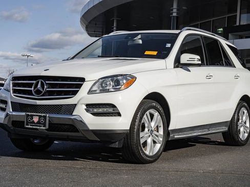Used 2015 Mercedes-Benz ML 350 4MATIC image 3