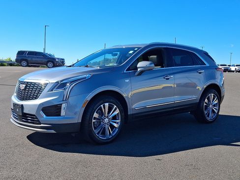 Used 2024 Cadillac XT5 Premium Luxury w/ Technology Package image 3
