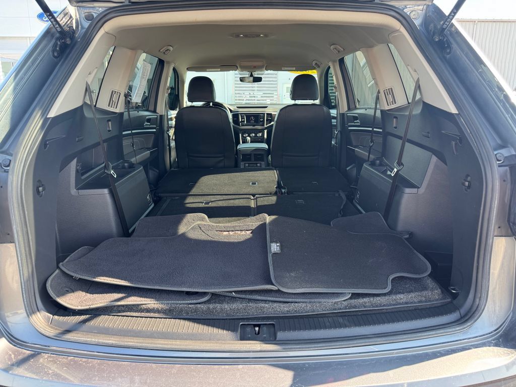 Used 2023 Volkswagen Atlas SE AWD/4WD image 10