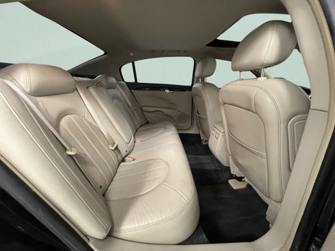 Used 2006 Buick Lucerne CXS w/ Driver Confidence Package FWD image 34