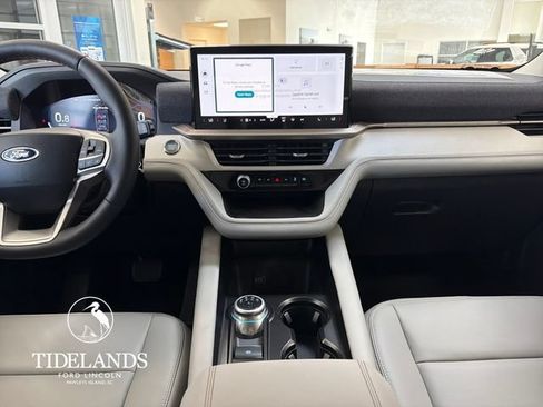 New 2026 Ford Explorer Active w/ Active Comfort Package RWD image 20