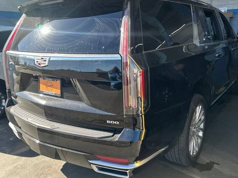 Used 2023 Cadillac Escalade ESV Premium Luxury w/ Performance Package AWD/4WD image 2