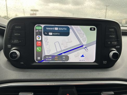 Used 2019 Hyundai Santa Fe SE FWD image 4