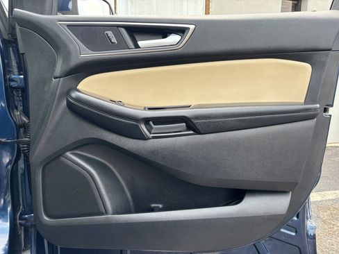 Used 2017 Ford Edge SEL w/ Equipment Group 201A FWD image 45