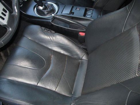 Used 2005 Nissan 350Z Grand Touring RWD image 25