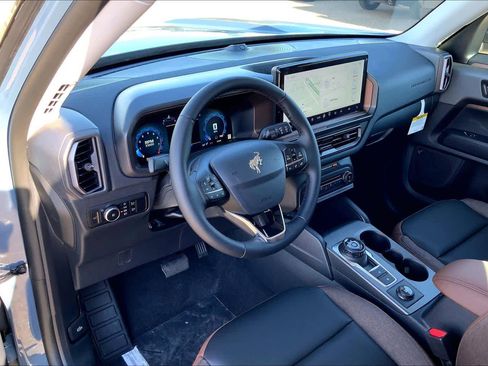 New 2025 Ford Bronco Sport Outer Banks w/ Outer Banks Tech Package+ image 8