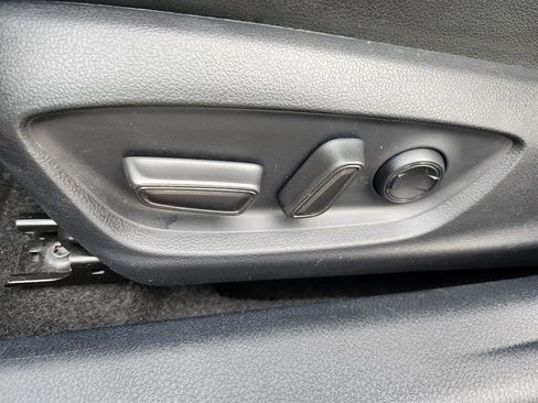 Used 2023 Toyota Camry SE image 25