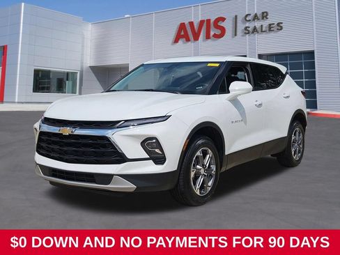 Used 2025 Chevrolet Blazer LT FWD image 1