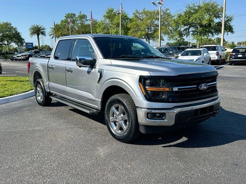 Used 2024 Ford F150 XLT AWD/4WD image 3