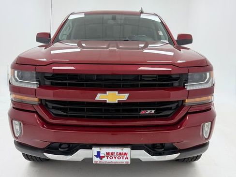 Used 2018 Chevrolet Silverado 1500 LT w/ Texas Edition image 3