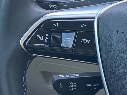 Used 2023 Audi A6 Premium Plus w/ Premium Plus Package image 7