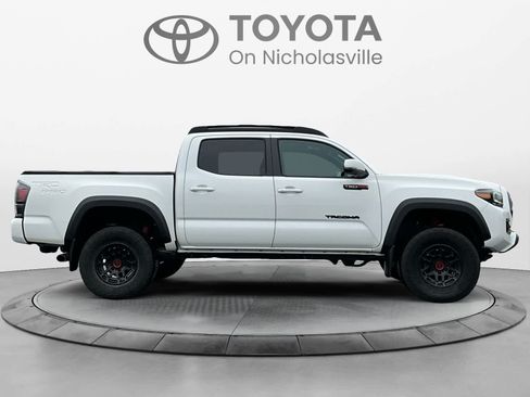 Used 2023 Toyota Tacoma TRD Pro AWD/4WD image 6