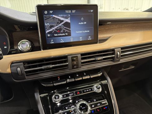 Used 2022 Lincoln Corsair Reserve w/ Elements Package image 18