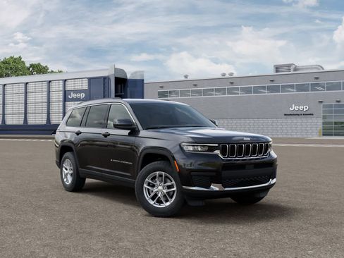 New 2026 Jeep Grand Cherokee L 2WD image 5