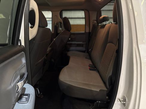 Used 2024 RAM 1500 Classic SLT AWD/4WD image 21