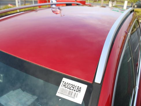 Used 2023 Mercedes-Benz EQB 300 4MATIC image 11