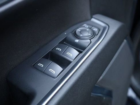 Used 2023 GMC Sierra 1500 Elevation image 17