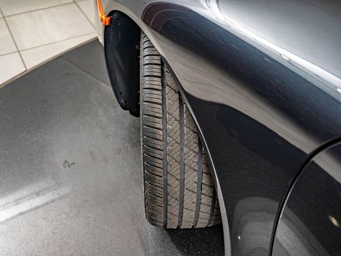 Used 2005 Porsche 911 Carrera RWD image 51