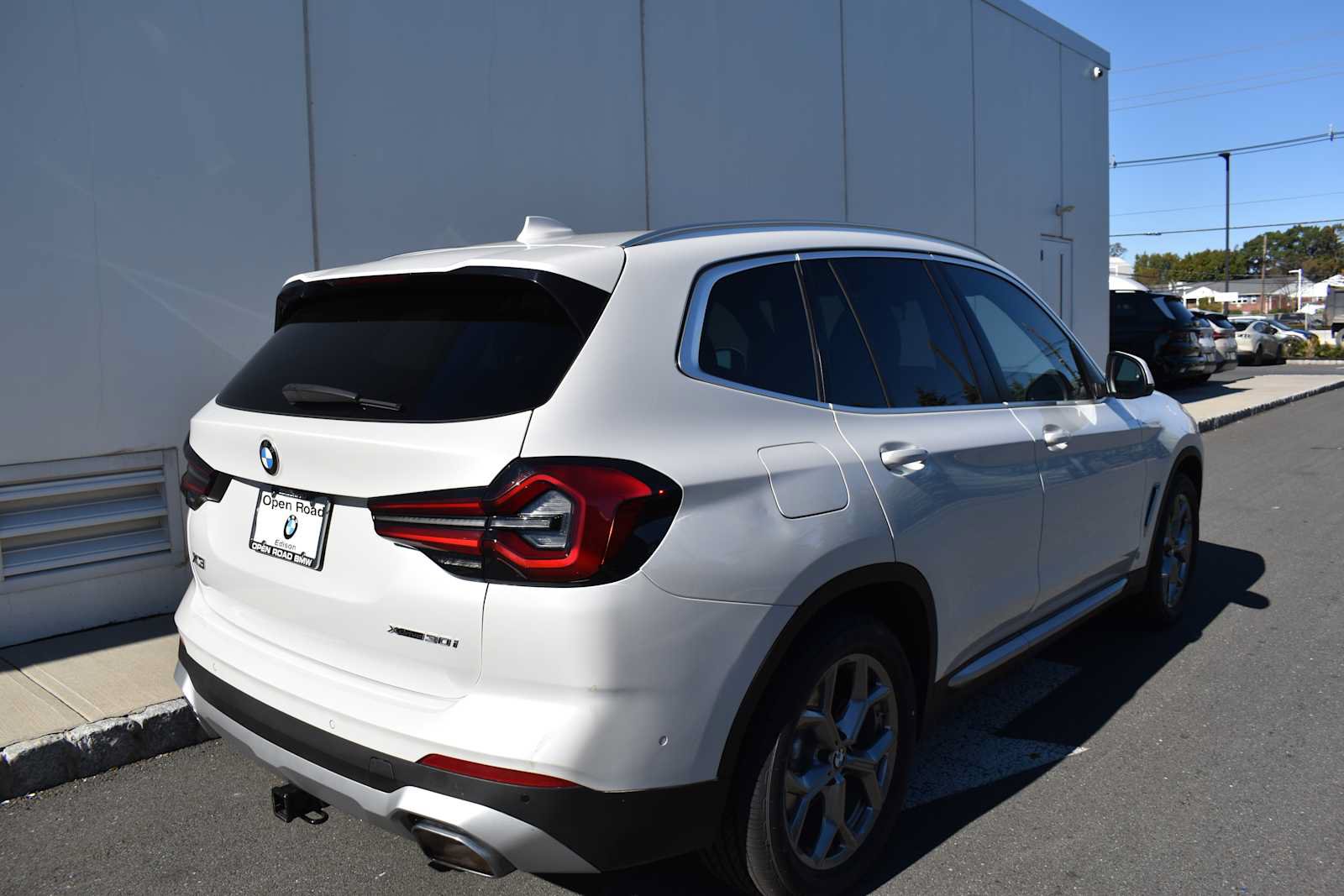 Used 2024 BMW X3 xDrive30i w/ Premium Package AWD/4WD image 5