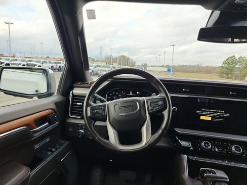 Certified 2022 GMC Sierra 1500 Denali image 14