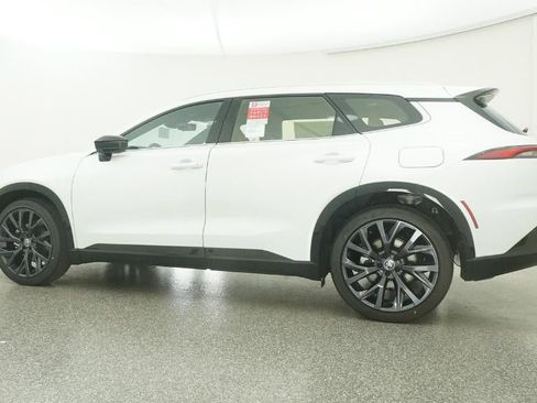 New 2026 Toyota Crown Signia image 20