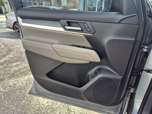 Used 2026 GMC Terrain Elevation w/ Elevation Premium Package FWD image 24