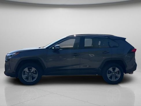 Used 2022 Toyota RAV4 XLE w/ Convenience Package AWD/4WD image 8