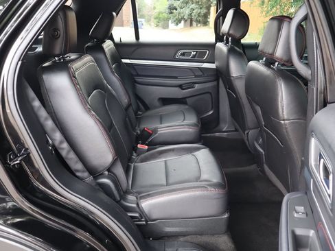 Used 2017 Ford Explorer Sport AWD/4WD image 23
