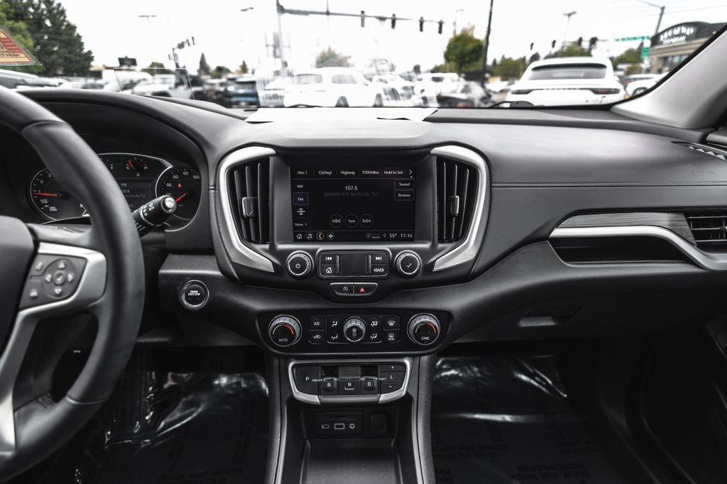 Used 2024 GMC Terrain SLT w/ Tech Package AWD/4WD image 27