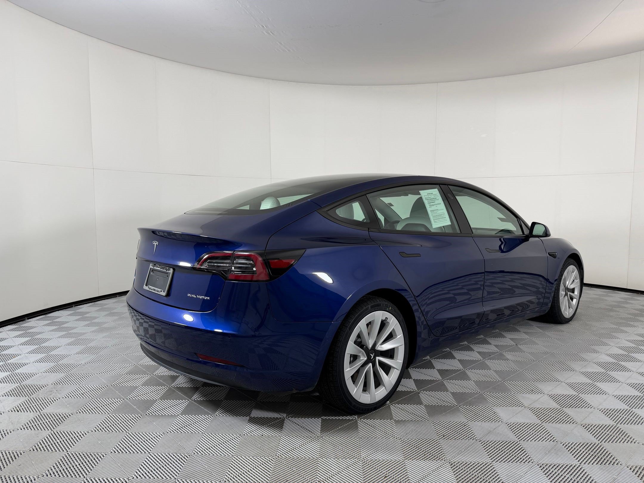 Used 2021 Tesla Model 3 Long Range AWD/4WD image 8