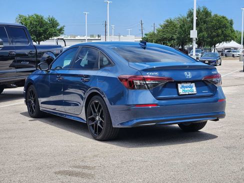 Used 2025 Honda Civic Sport image 5