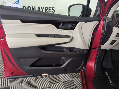 New 2026 Honda Odyssey Touring image 10