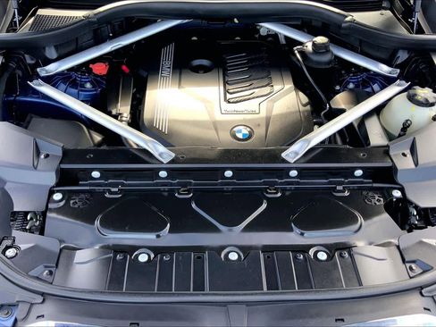 Used 2019 BMW X5 xDrive40i w/ Premium Package 2 image 60