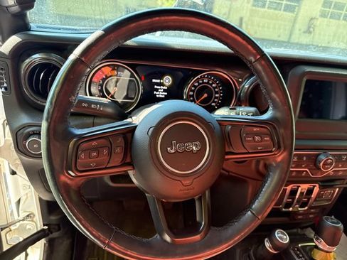 Used 2020 Jeep Wrangler Unlimited Sport AWD/4WD image 17
