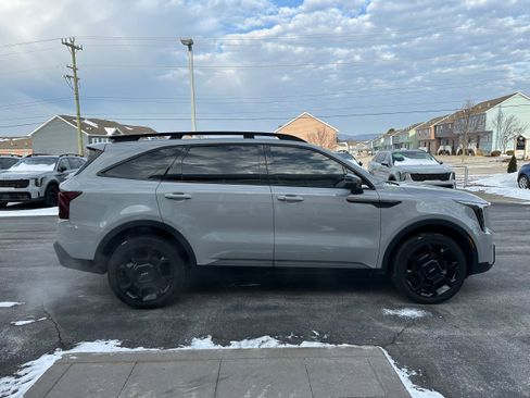 Used 2024 Kia Sorento X-Line EX image 4