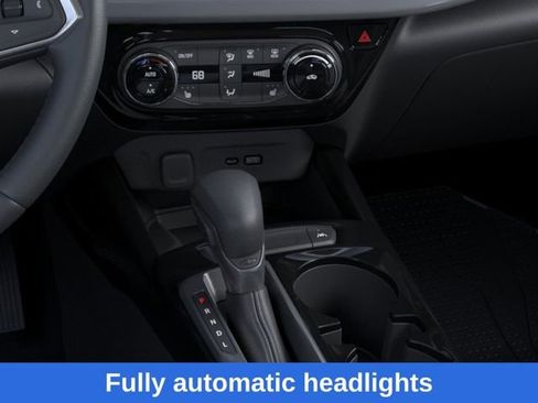 New 2026 Chevrolet Trax LT w/ Sunroof Package FWD image 24