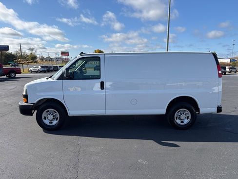 Used 2020 Chevrolet Express 2500 w/ Driver Convenience Package image 2