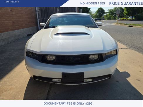Used 2010 Ford Mustang GT Premium RWD image 2