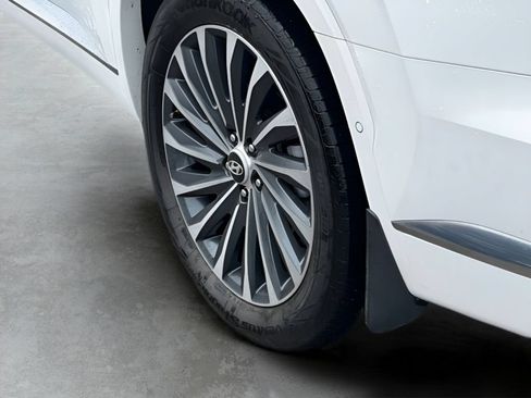 Used 2024 Hyundai Palisade Calligraphy AWD/4WD image 11