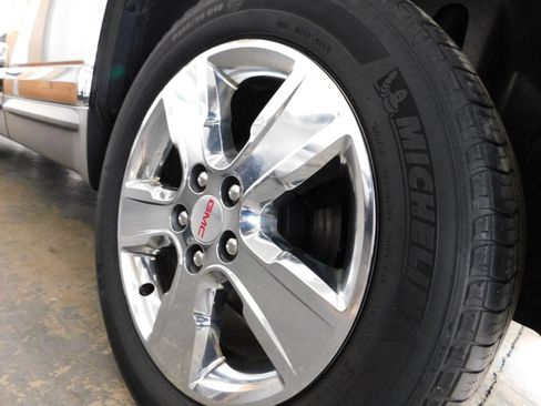 Used 2015 GMC Terrain SLE w/ Chrome Edition image 19