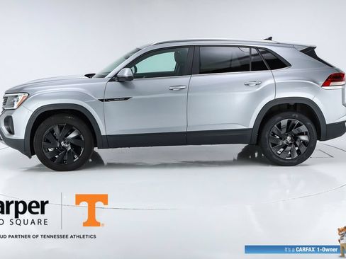 Used 2024 Volkswagen Atlas Cross Sport SE AWD/4WD image 40
