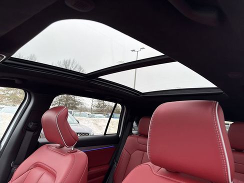 Used 2024 Jeep Wagoneer Launch Edition image 28